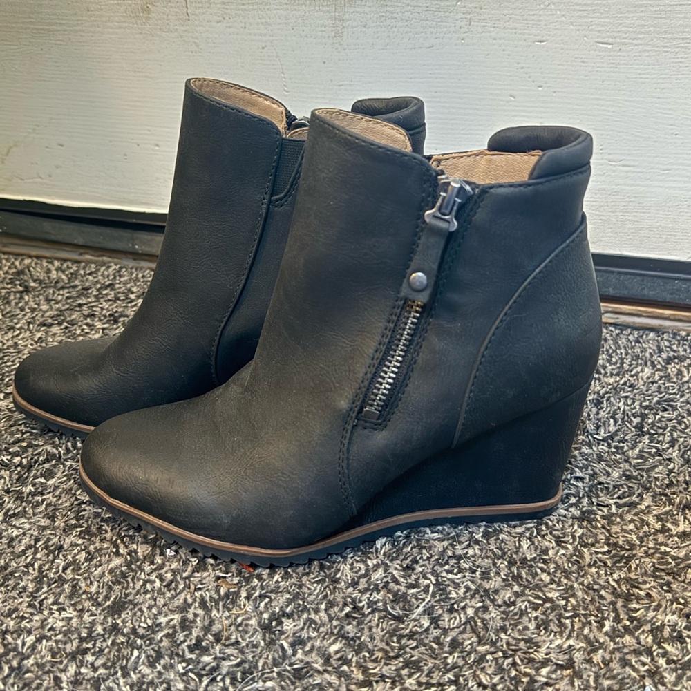 SOUL Naturalizer Black Ankle Booties with Wedge Heel